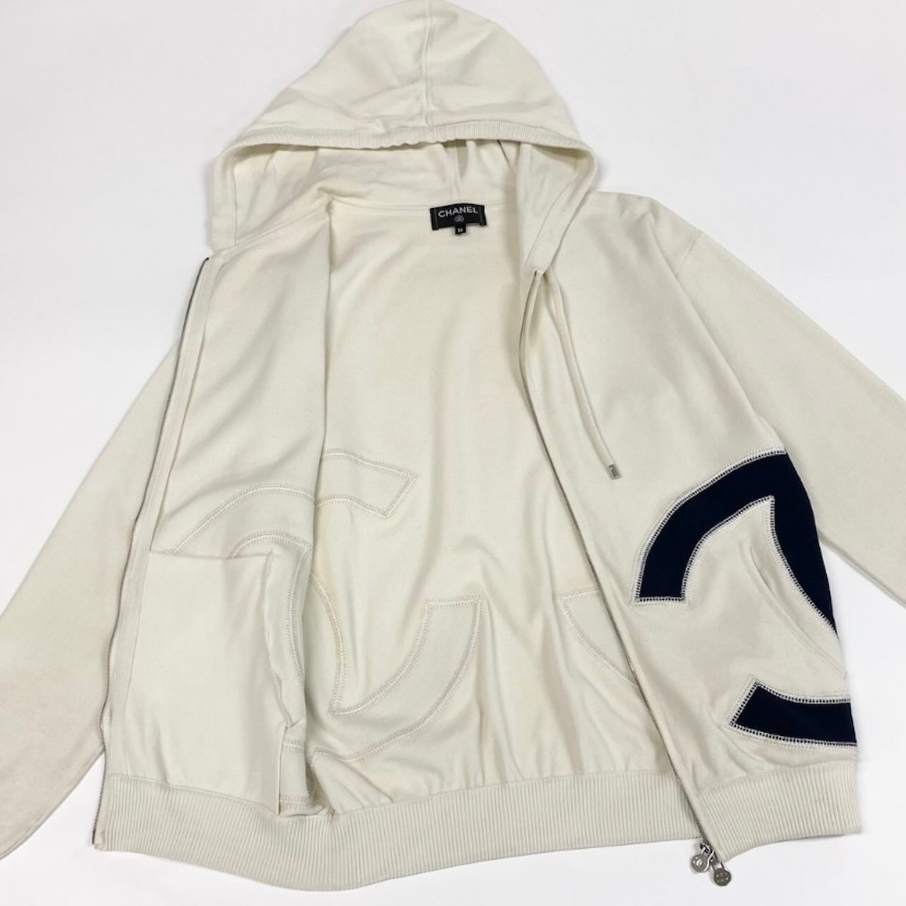 Chanel CC Logo Double Zip Hoodie Big Polyester Viscose — view 4
