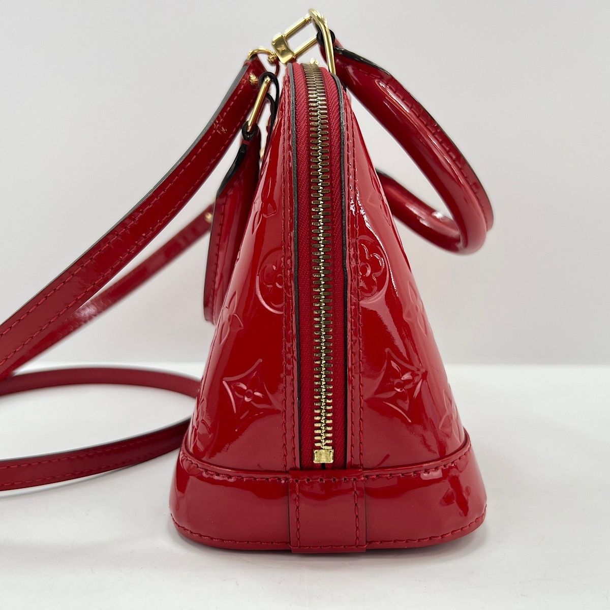 Louis Vuitton Handbag Alma BB — view 5