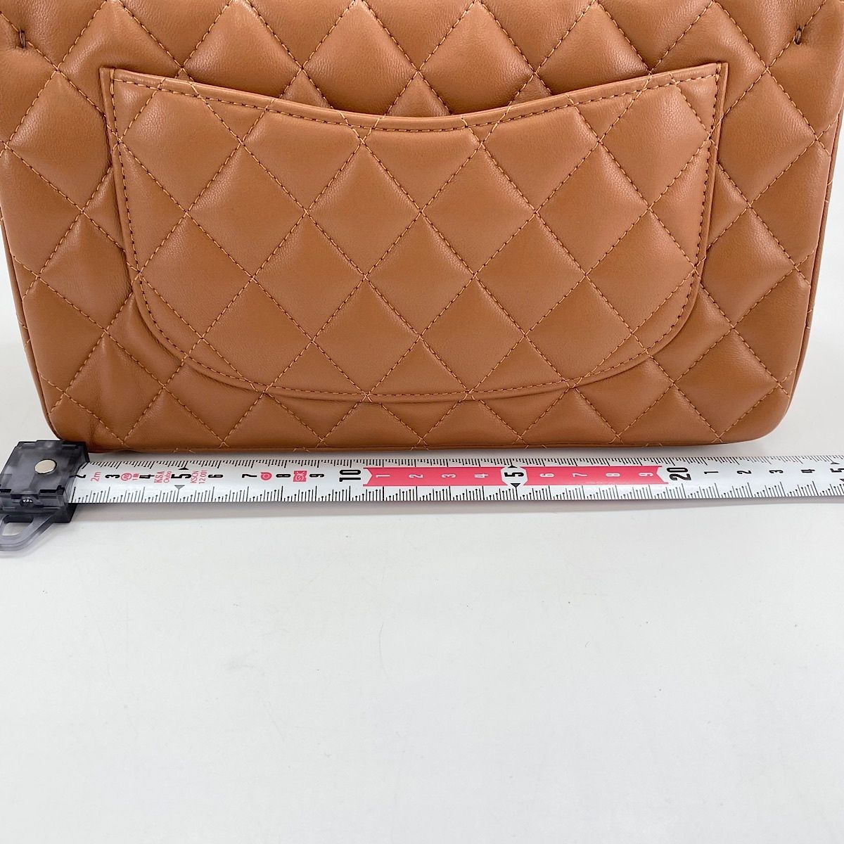 Chanel Shoulder Bag Quilted 23 — view 4