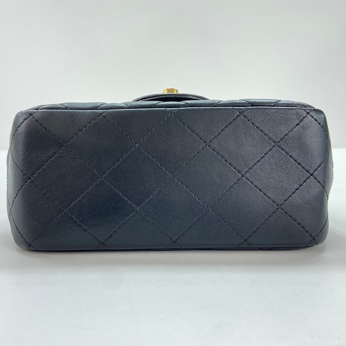 Chanel Shoulder Bag Quilted — view 7
