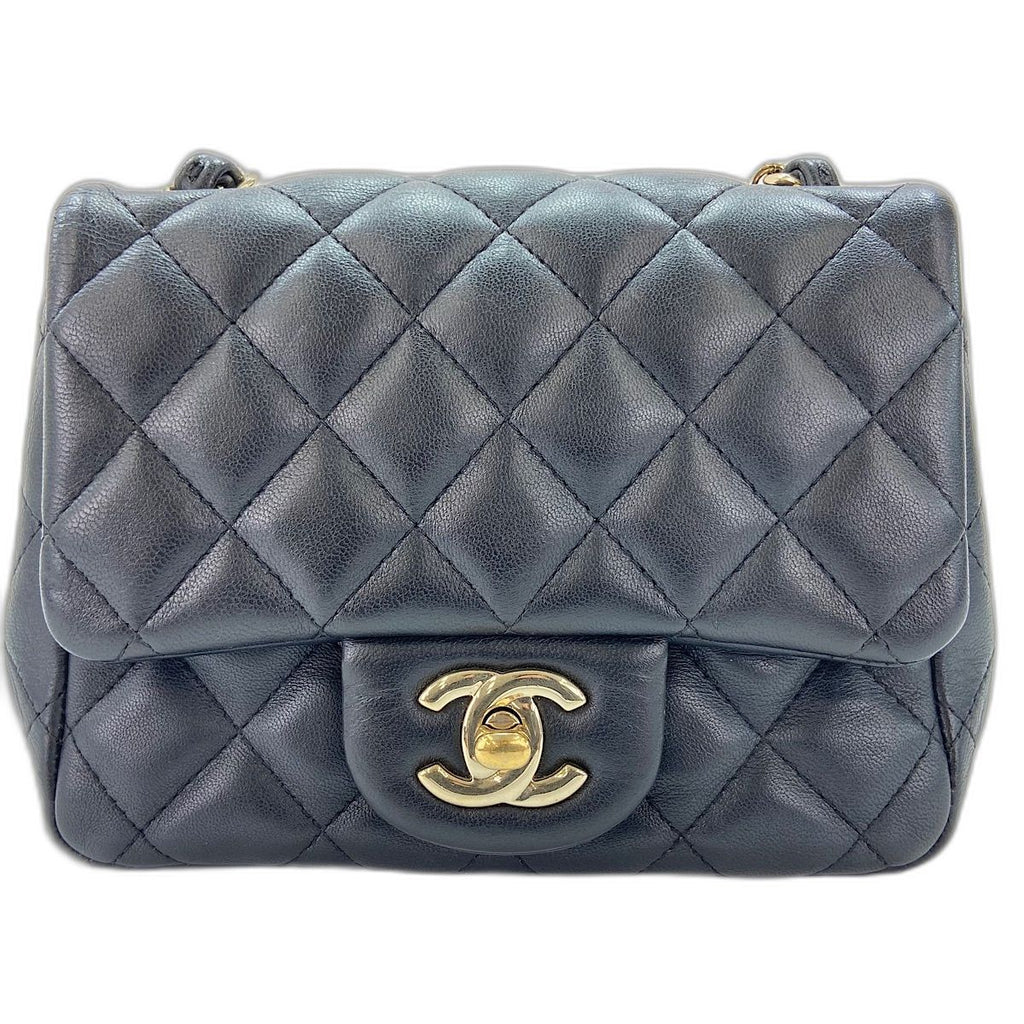 Chanel Shoulder Bag Quilted — view 2