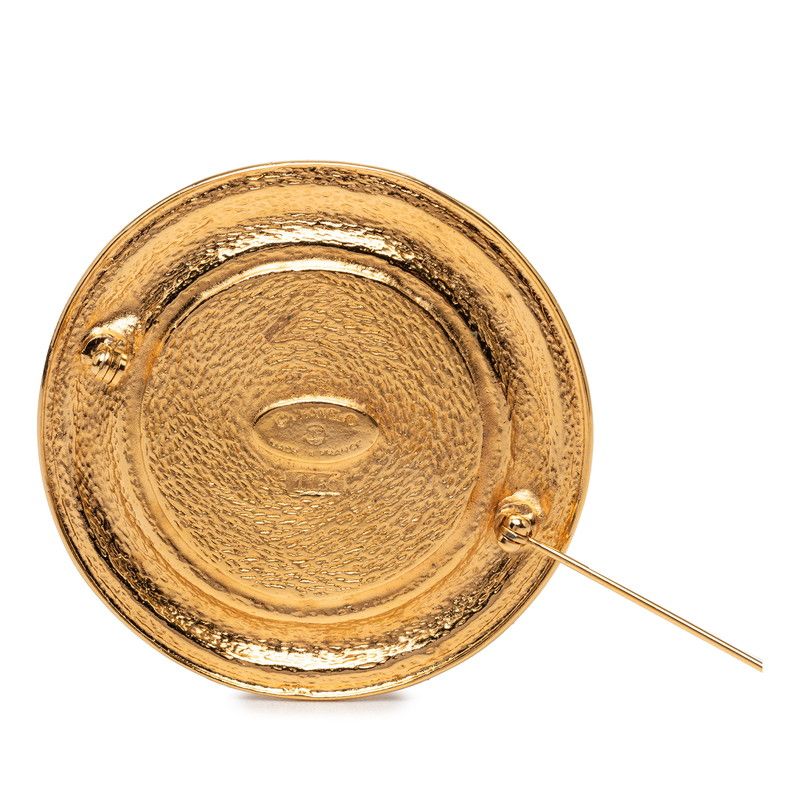 Chanel 31 Rue Cambon Vintage Round Brooch Gold Plated — view 3