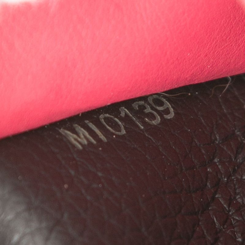 Louis Vuitton Porte Feuille Capucines Wallet Noir Black Taurillon Leather — view 8