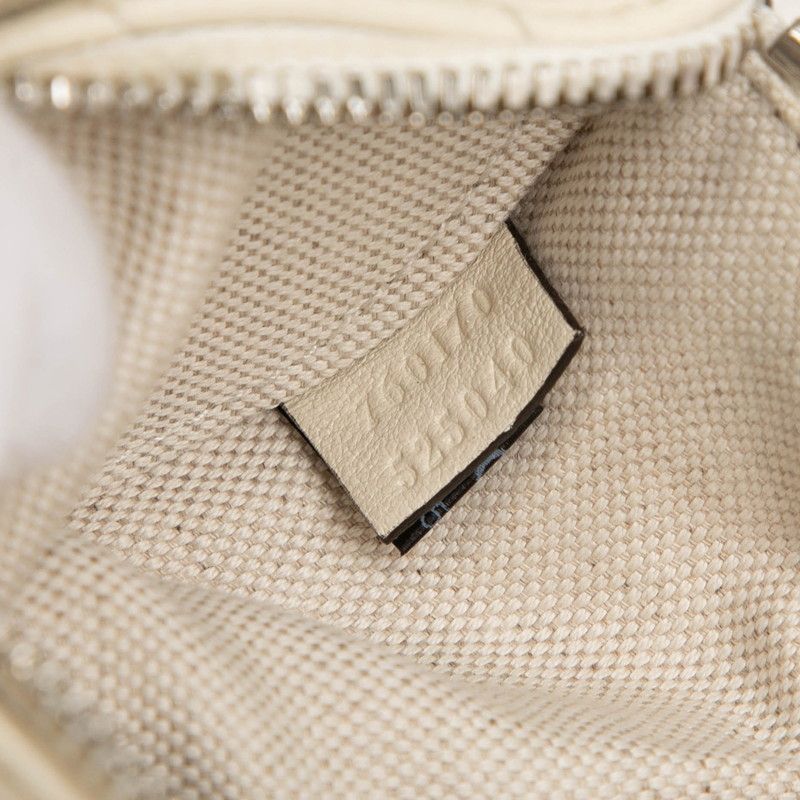 Gucci Blondie Shoulder Bag White Leather — view 6