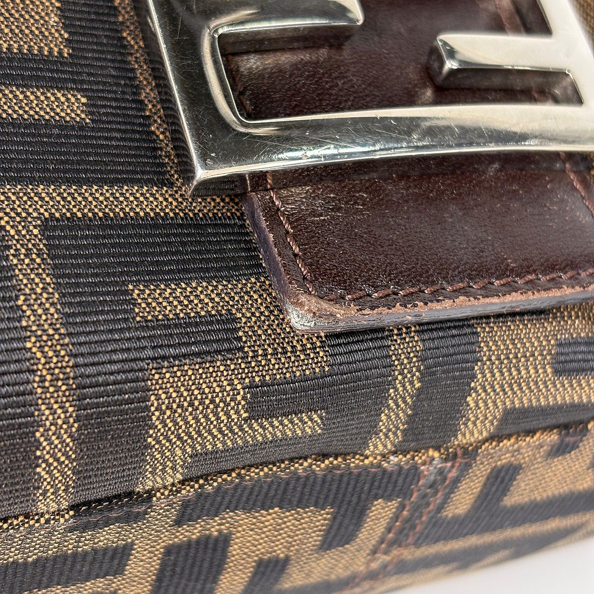 Fendi Shoulder Bag Zucca Pattern Mamma Baguette Canvas Brown — view 4