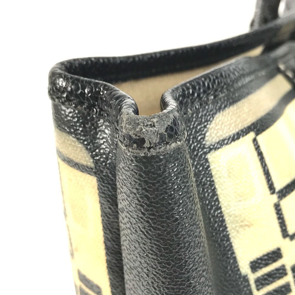 Chanel Tote Bag Central Station Leather Black — view 2