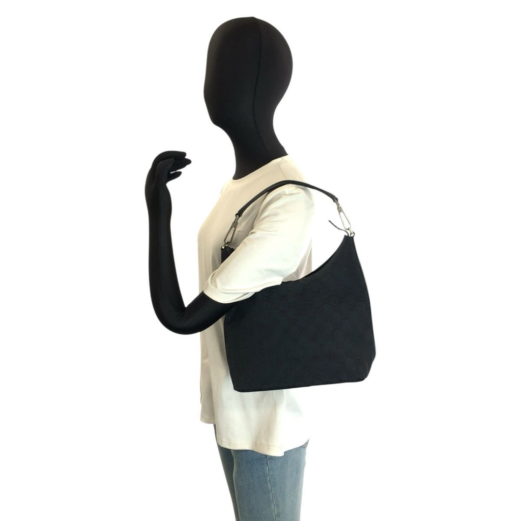 Gucci Black Silver GG Canvas Leather 000 Shoulder Bag — view 7
