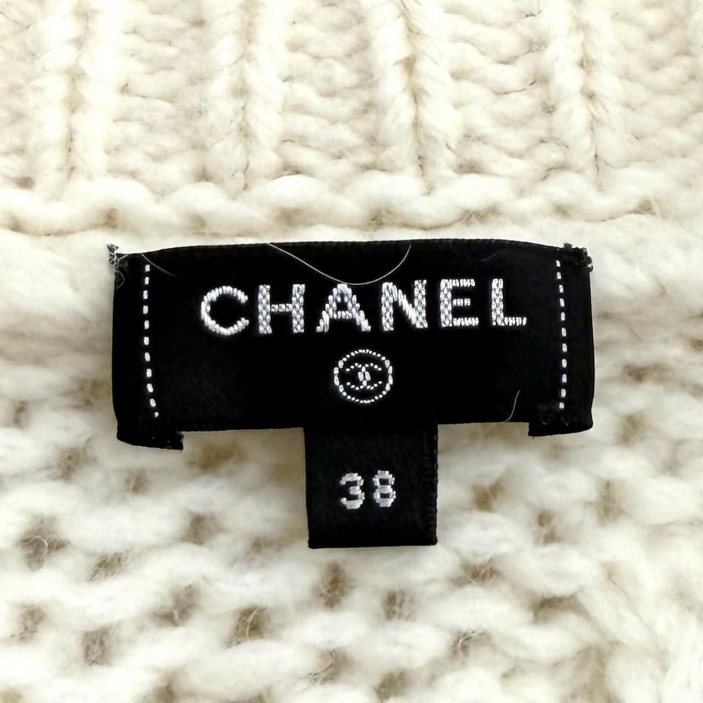Chanel Wool Alpaca Blend Heart CC Logo Button Rhinestone Sera Color Cardigan 38 — view 6
