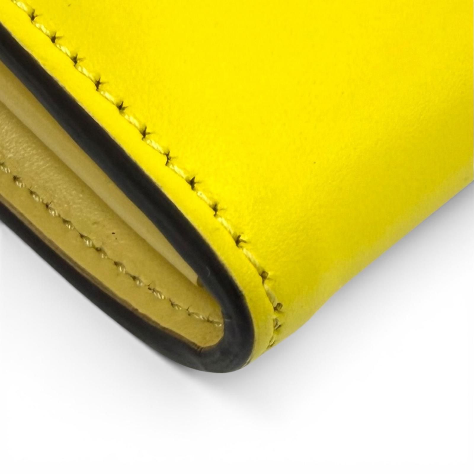 Fendi FF Diamond Continental Leather Wallet Yellow Gold — view 7