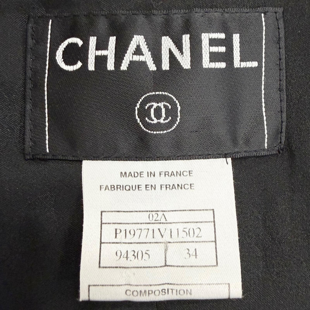 Chanel Vintage Wool CC Logo Tuck Button Peak Lapel Jacket Black 34 — view 8