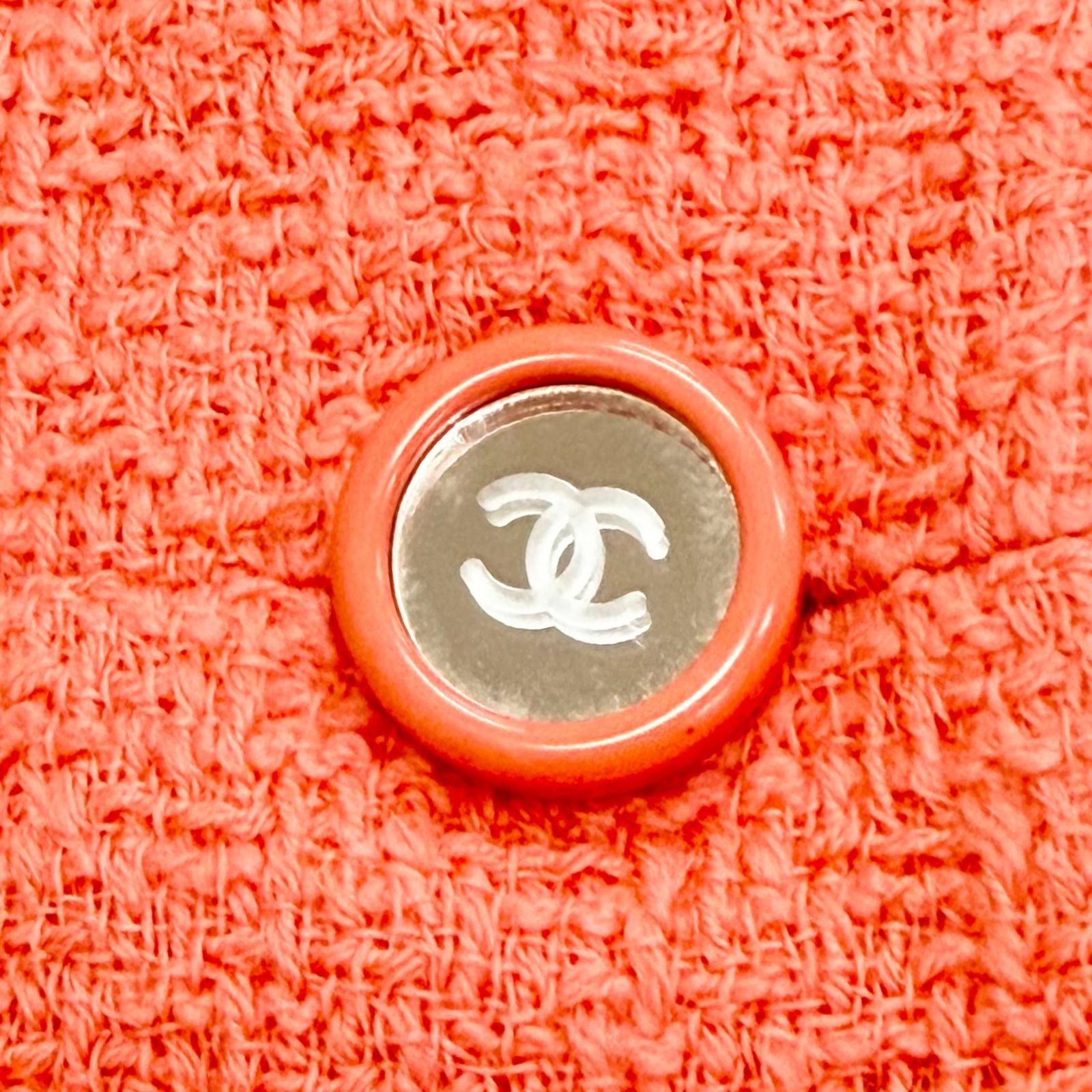 Chanel Vintage 95c Wool CC Logo Mirror Button Short Jacket Pink 40 French — view 6