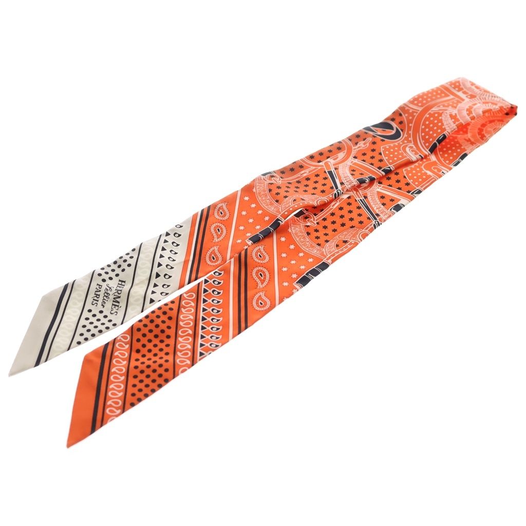 Hermes Eperon D'or Cut Apron Cut Bandana Pattern Silk Scarf Orange White — view 5