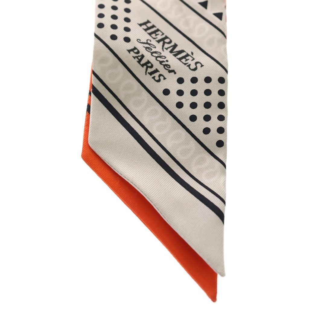 Hermes Eperon D'or Cut Apron Cut Bandana Pattern Silk Scarf Orange White — view 3