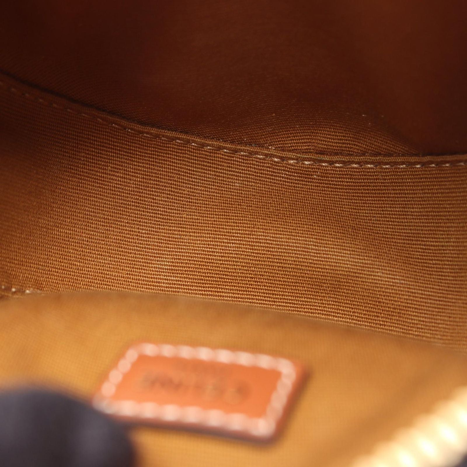 Celine Triomphe Heart Shoulder Bag — view 5