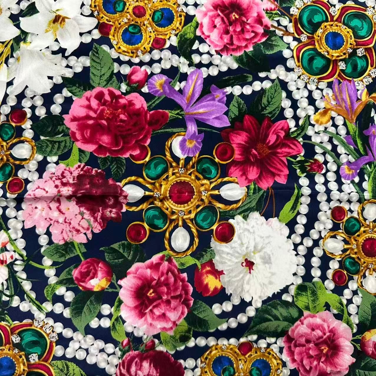 Chanel Scarf Cruise Silk Flower & Pearl Logo Black — view 8