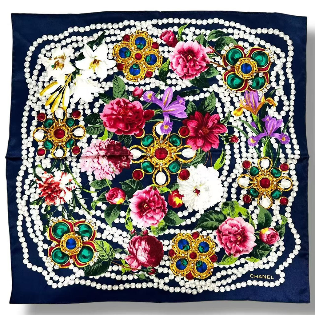 Chanel Scarf Cruise Silk Flower & Pearl Logo Black — view 3