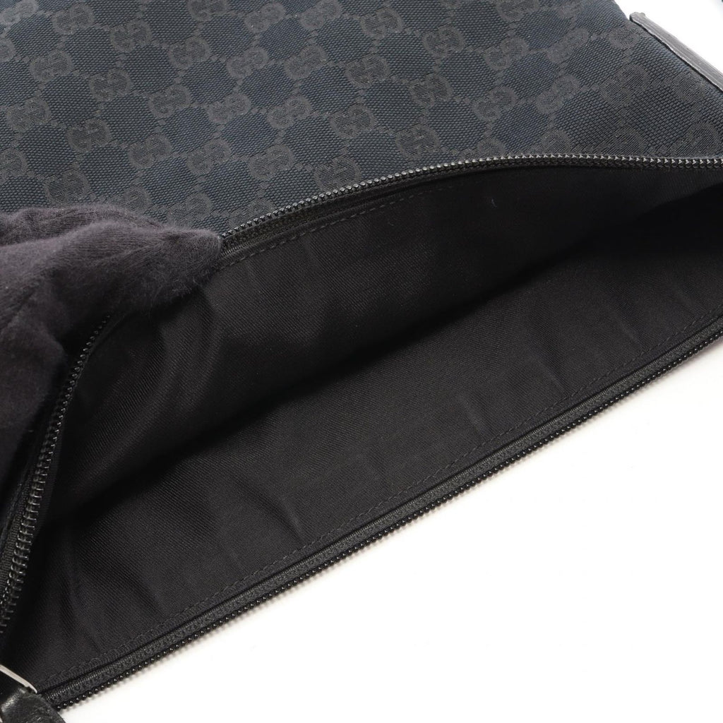 Gucci Shoulder Bag GG Canvas Black — view 5