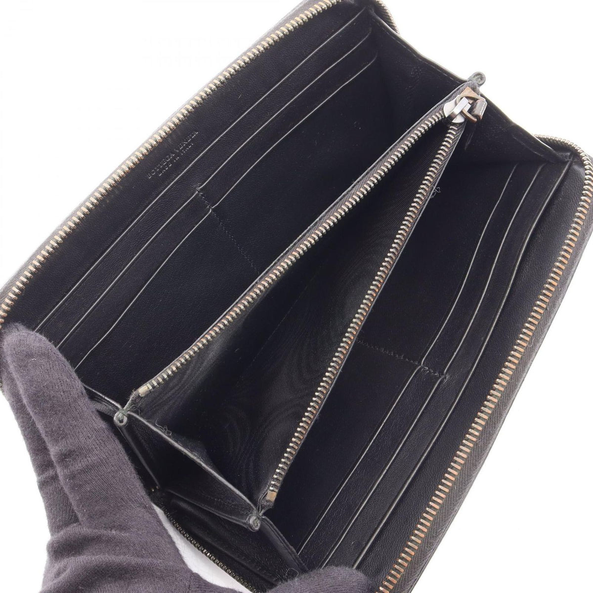 Bottega Veneta Round Wallet Intrecciato Black Leather — view 3