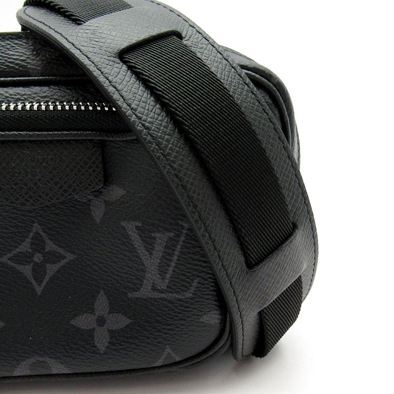 Louis Vuitton Outdoor Pochette Taigarama Monogram Eclipse Shoulder Bag Noir — view 2
