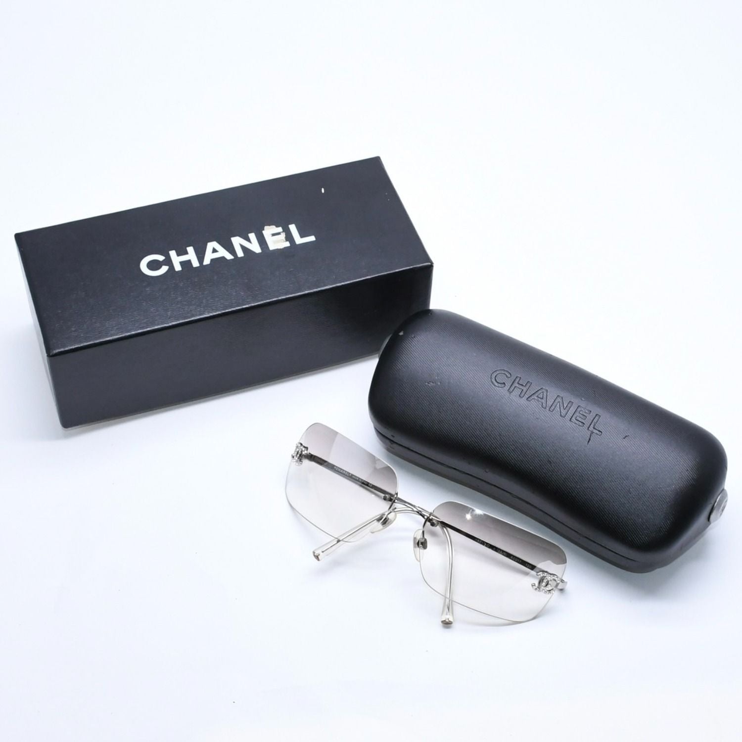 Chanel Rimless Sunglasses CC Logo Rhinestone Gray Gradation Lens Silver Eyewear