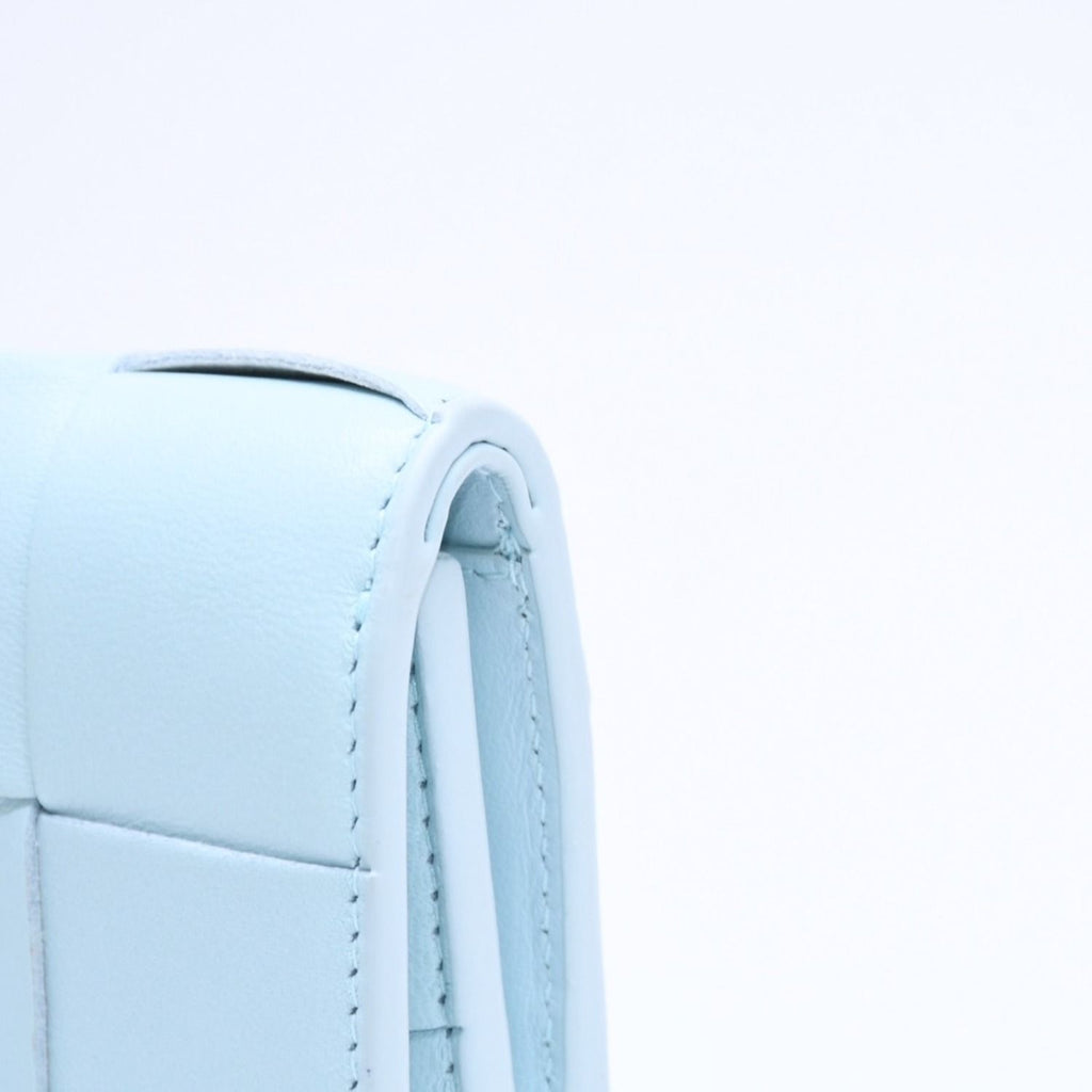 Bottega Veneta Trifold Wallet Maxi Intrecciato Cassette Compact Light Blue — view 5