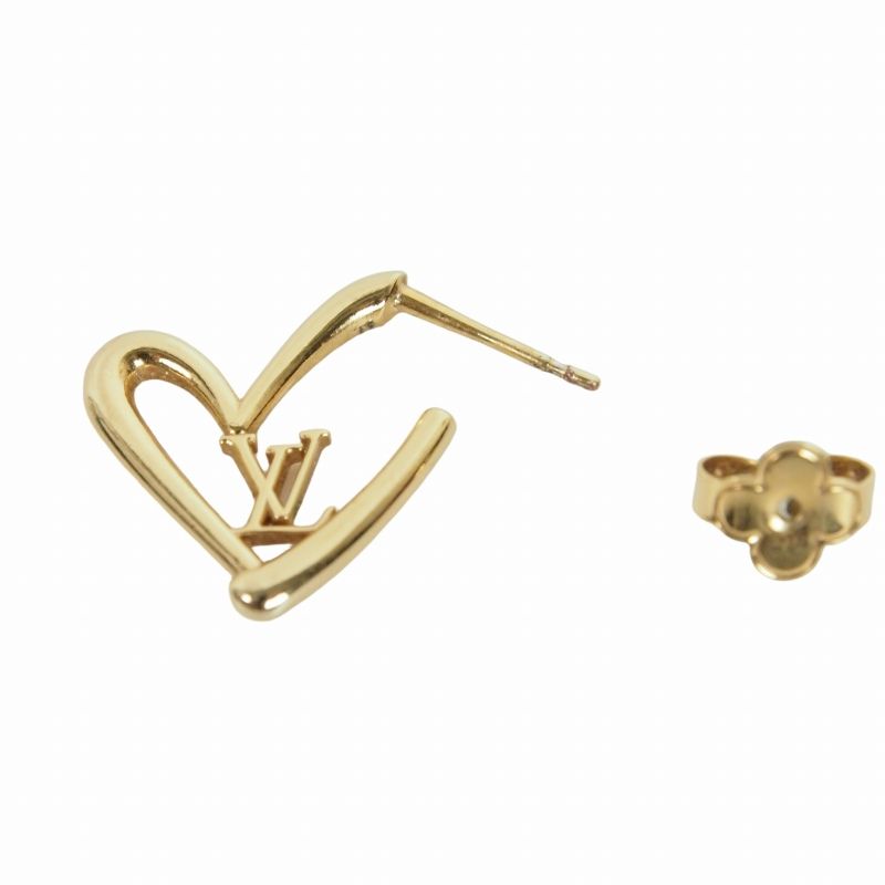 Louis Vuitton Book le Doreille Heart Foreign Love Earrings LV Logo Gold Left — view 3