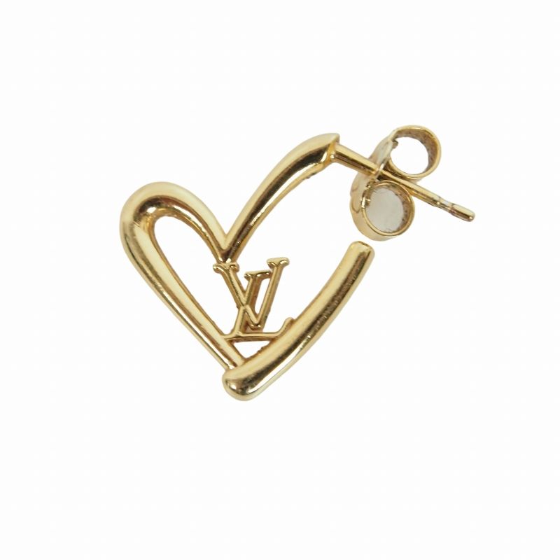 Louis Vuitton Book le Doreille Heart Foreign Love Earrings LV Logo Gold Left