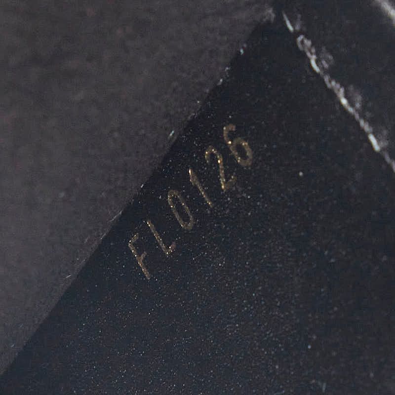 Louis Vuitton Pochette e MM Chain Shoulder Bag Black Leather — view 7