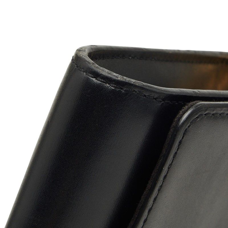 Louis Vuitton Pochette e MM Chain Shoulder Bag Black Leather — view 5