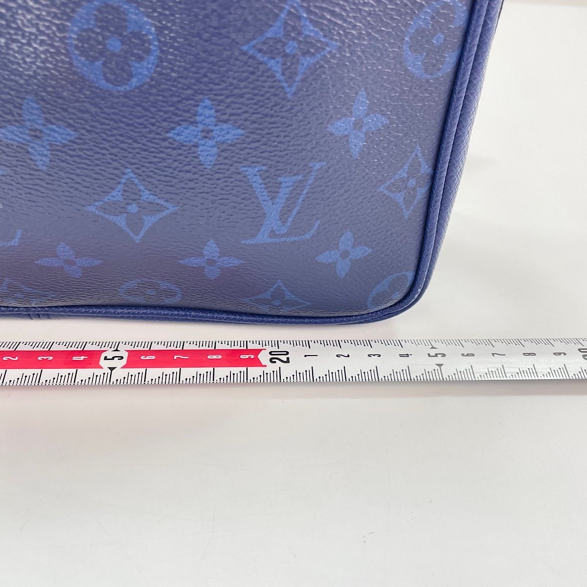 Louis Vuitton Shoulder Bag Messenger PM — view 4