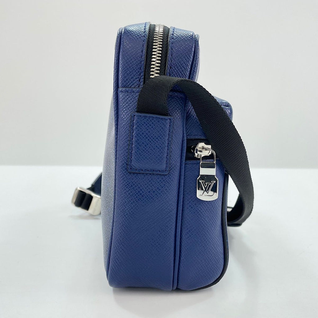 Louis Vuitton Shoulder Bag Messenger PM — view 6