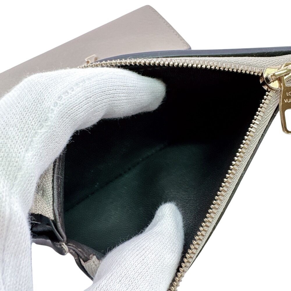Louis Vuitton Compact Wallet Portefeuille Capucines Trifold — view 8