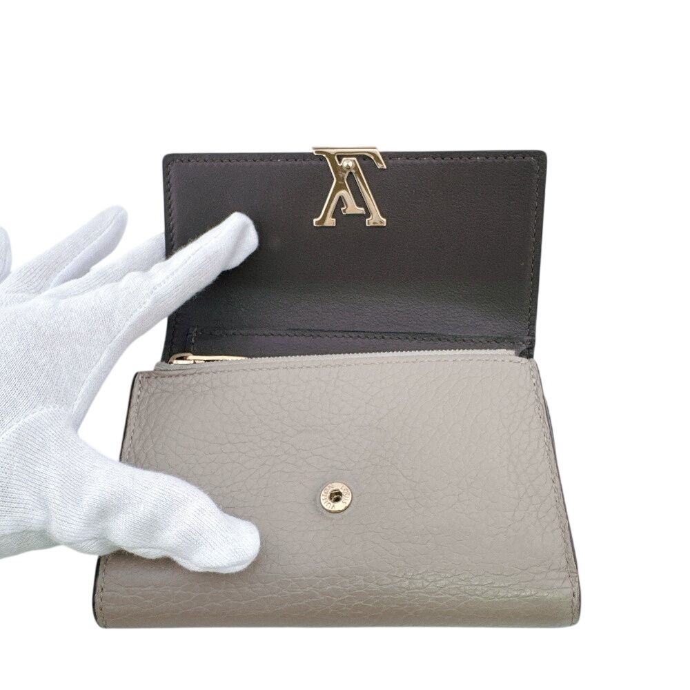 Louis Vuitton Compact Wallet Portefeuille Capucines Trifold — view 5