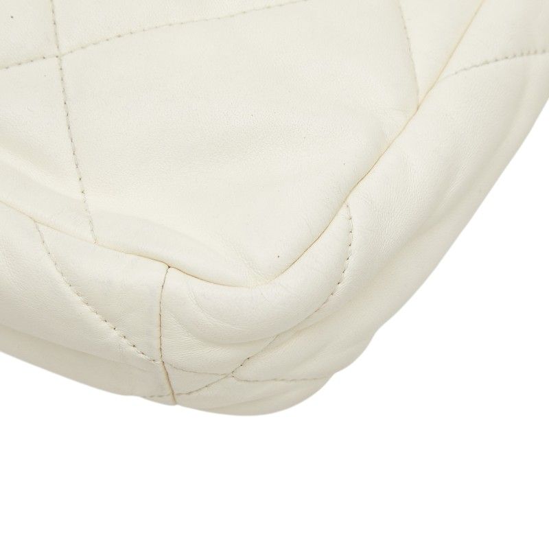 Chanel CC Logo 19 Chain Shoulder Bag White Lambskin — view 7