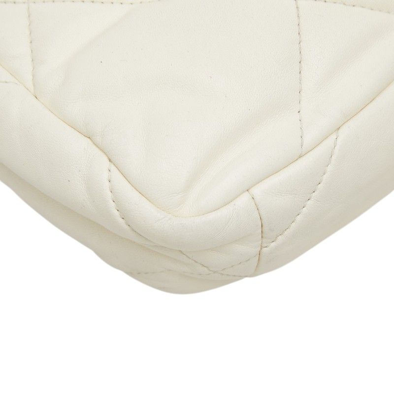 Chanel CC Logo 19 Chain Shoulder Bag White Lambskin — view 6