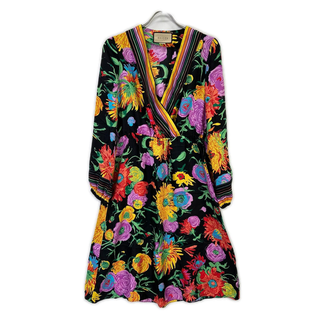 Gucci Xkenscott Shawl with Floral 38 Scarf — view 2