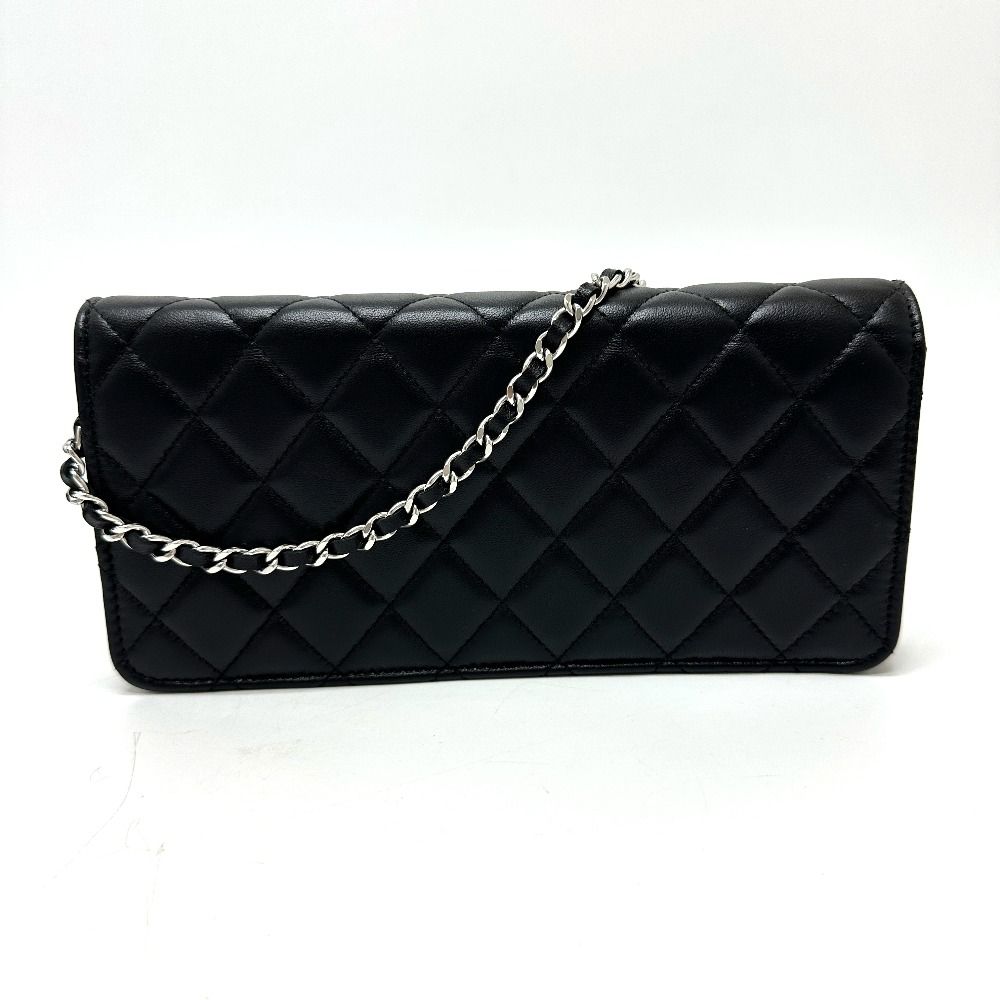 Chanel Shoulder Bag Star CC Logo Lambskin Black — view 2