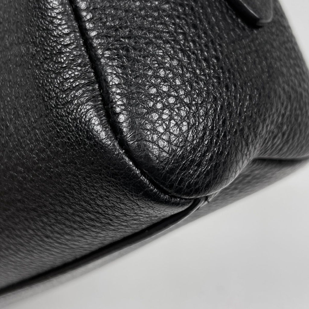 Prada Makeup Pouch Leather Nero — view 3