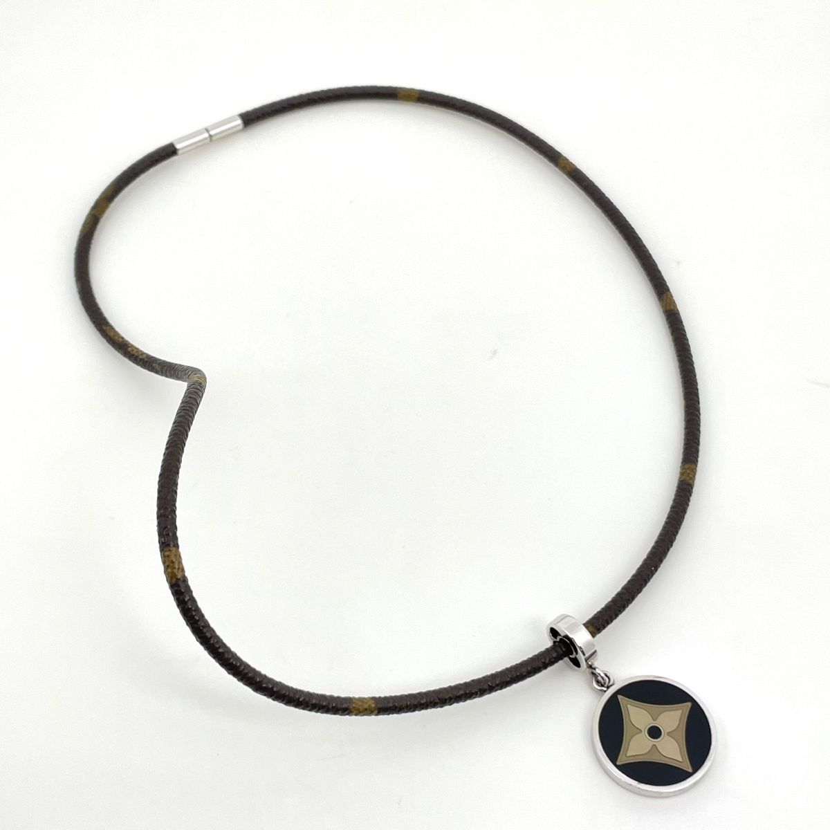 Louis Vuitton Pendentif Fleur Necklace Choker 925 Sterling Silver Monogram — view 3