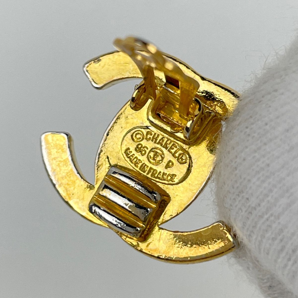 Chanel Earrings CC Logo Gold Plated — view 6