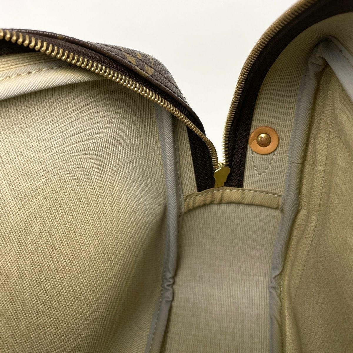 Louis Vuitton Reporter PM Shoulder Bag Crossbody Monogram Brown — view 7