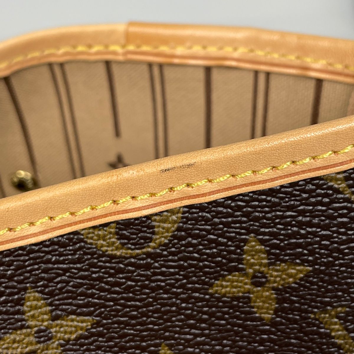 Louis Vuitton Neverfull GM Tote Monogram Brown — view 4