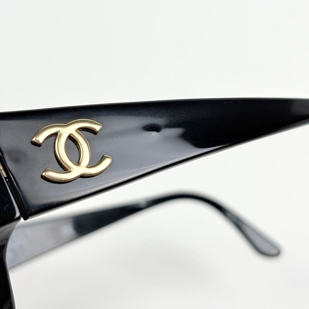 Chanel Sunglasses CC Logo Eyewear Acetate Black — view 4
