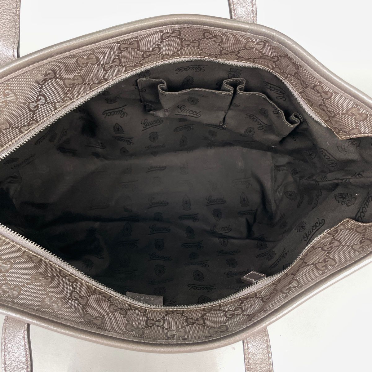 Gucci Tote GG Supreme Pattern Metallic Pink — view 8