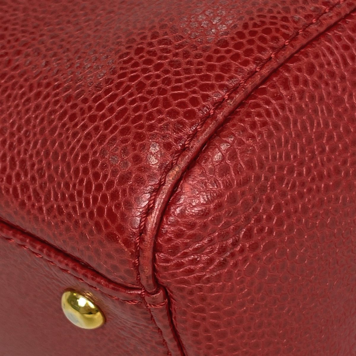 Chanel Tote CC Logo Chain Caviar Leather — view 3
