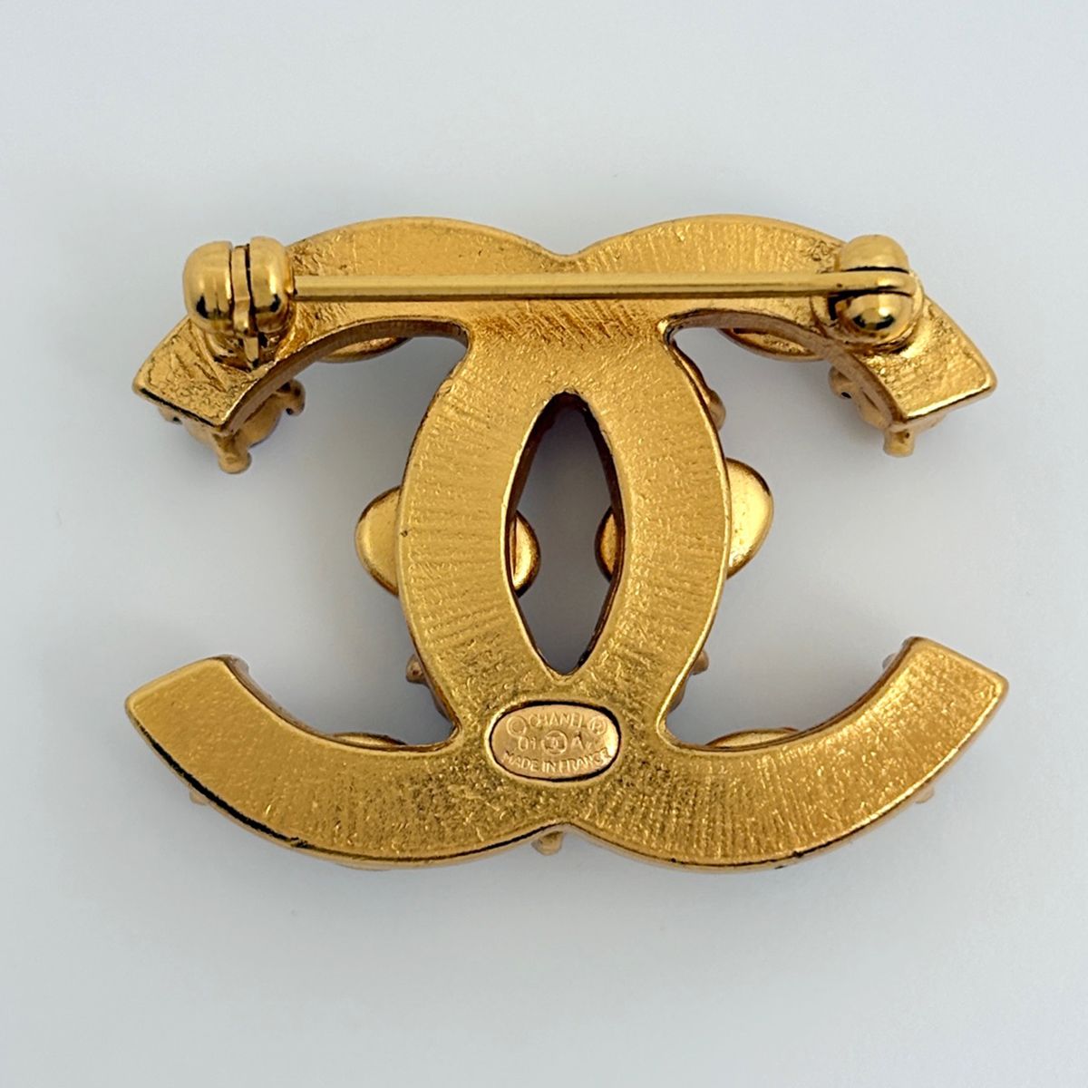 Chanel Brooch CC Logo Color Stone Gold — view 2