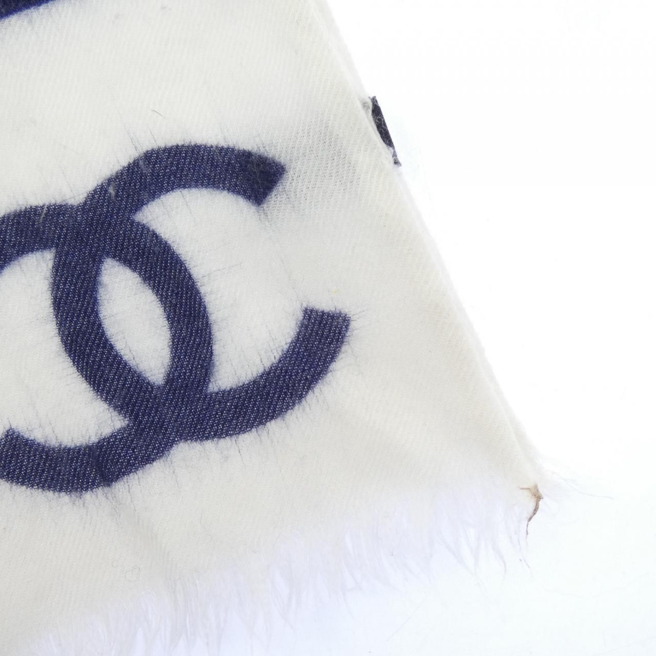 Chanel Scarf White — view 2