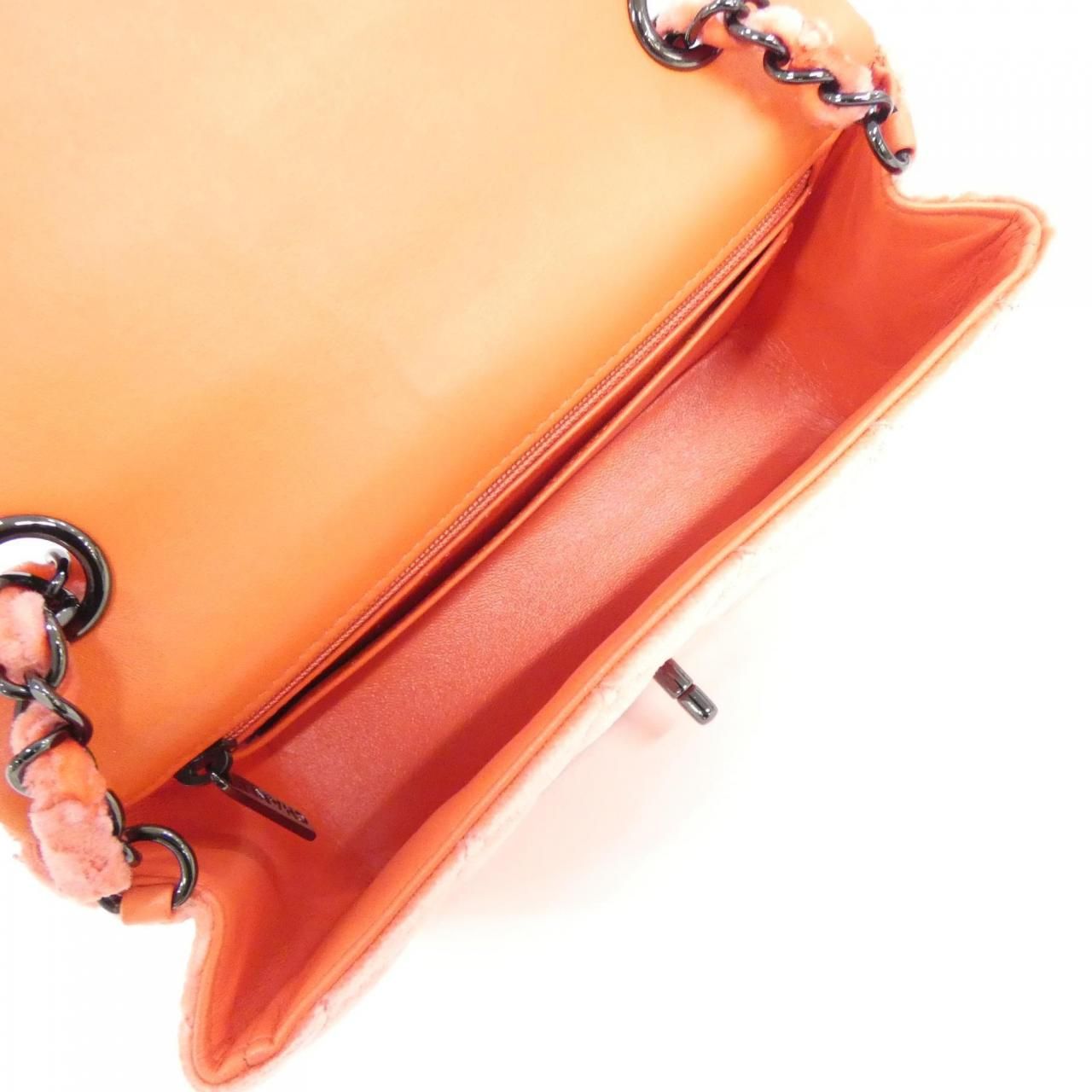 Chanel Shoulder Bag Pink — view 7