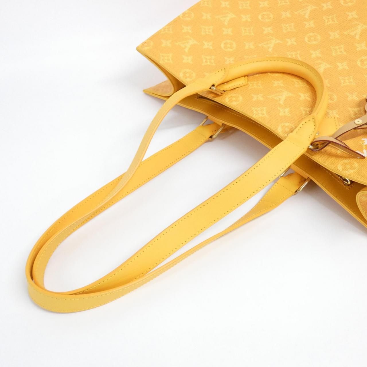 Louis Vuitton Monogram Heritage Sac Plat — view 5
