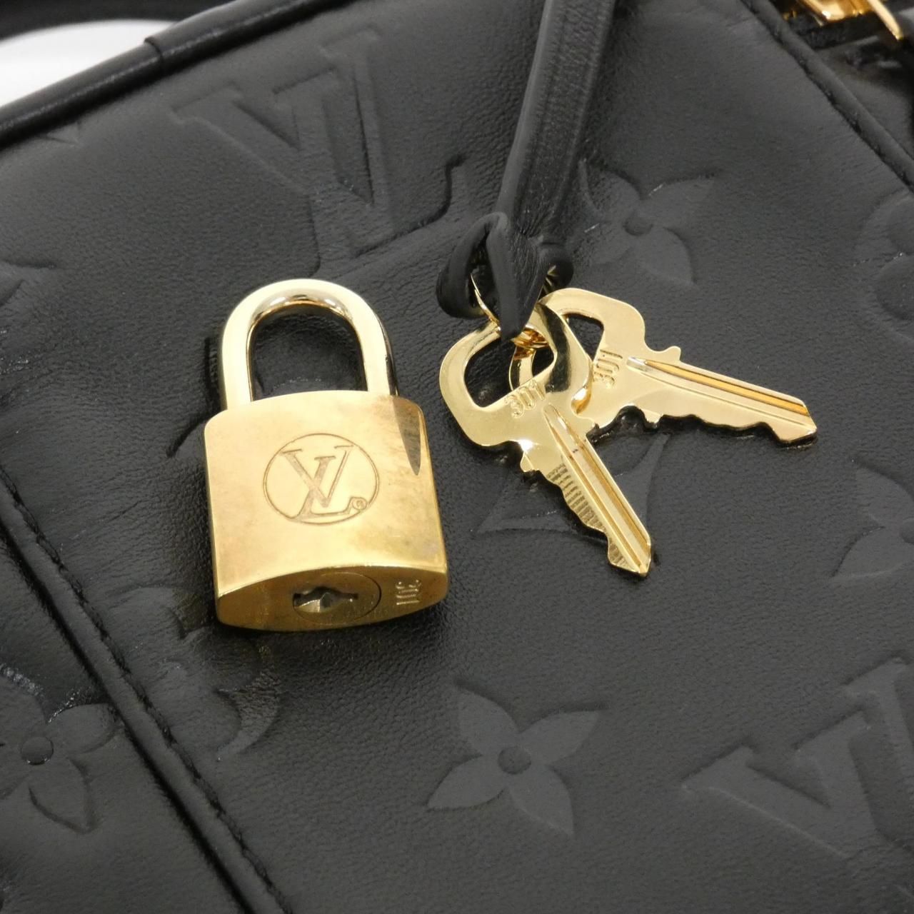 Louis Vuitton Monogram Vanity Cousin PM — view 4